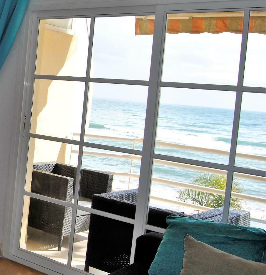 Rincón de la Victoria Apartamento Frente Al Mar,Primera Linea מראה חיצוני תמונה