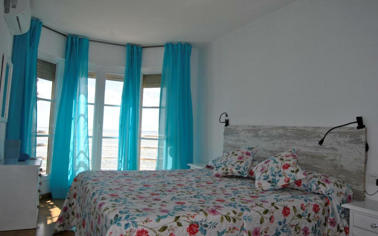 Rincón de la Victoria Apartamento Frente Al Mar,Primera Linea מראה חיצוני תמונה