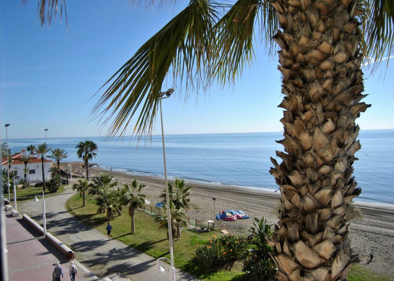 Rincón de la Victoria Apartamento Frente Al Mar,Primera Linea מראה חיצוני תמונה